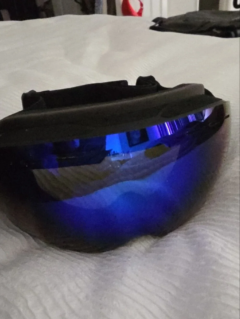 Blue Mirrored Men's Ski & Snowboard Goggles with Adjustable Strap